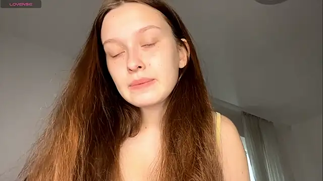 LoryMusetti online show from April 17, 2026, 2:09 pm