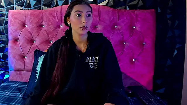 angeldreams15  online show from March 18, 2026, 7:06 pm