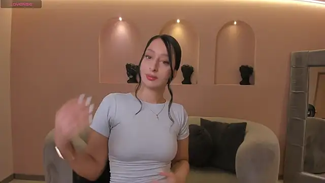 AmaraDivine online show from February 20, 2026, 11:54 am