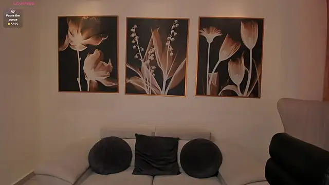 AmaraDivine online show from March 13, 2026, 12:01 pm