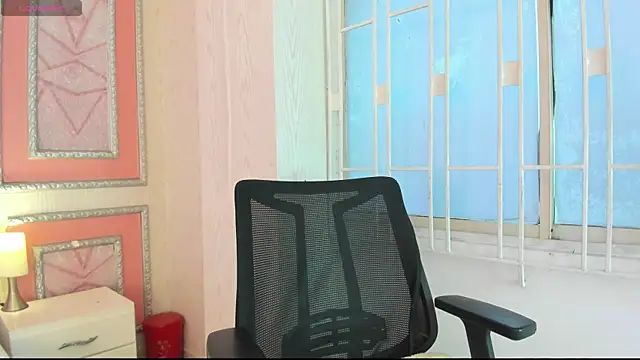 your whore Salome online show from May 22, 2026, 8:36 pm