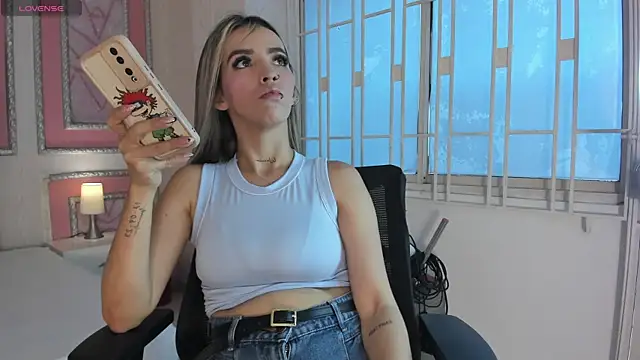 your whore Salome online show from May 30, 2026, 7:44 pm
