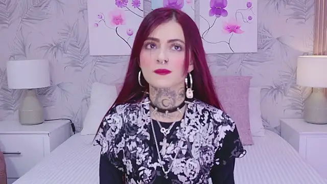 AntonellaEscudero online show from April 1, 2026, 7:44 pm