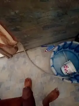 Snapshot of Avinh_09 chatting on February 16, 2026, 7:37 am Avinh 09 online show from February 16, 2026, 7:37 am