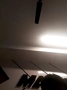 Snapshot of Avinh_09 chatting on February 19, 2026, 1:45 am Avinh 09 online show from February 19, 2026, 1:45 am