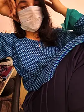 tanzum khan3202 online show from April 15, 2026, 6:31 am