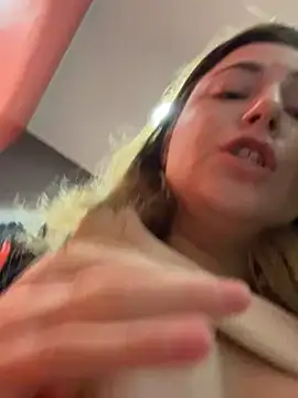 Snapshot of kate_nicepops999114 chatting on March 1, 2026, 8:05 am kate nicepops999114 online show from March 1, 2026, 8:05 am