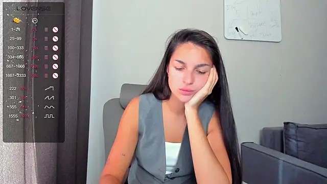 Snapshot of AngelGabe chatting on June 19, 2026, 5:23 am AngelGabe online show from June 19, 2026, 5:23 am