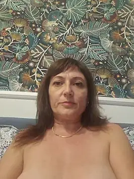 SaraGina online show from July 21, 2026, 9:06 pm