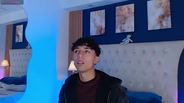Snapshot of Aiden_Rivers_ chatting on May 9, 2026, 12:54 pm Aiden Rivers online show from May 9, 2026, 12:54 pm