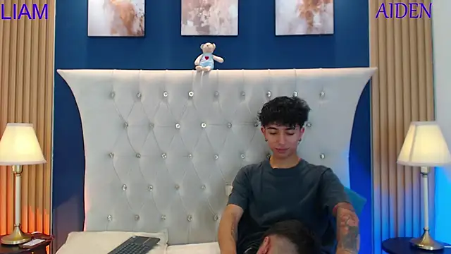 Snapshot of Aiden_Rivers_ chatting on May 14, 2026, 1:18 pm Aiden Rivers online show from May 14, 2026, 1:18 pm