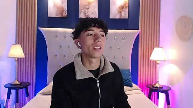 Snapshot of Aiden_Rivers_ chatting on July 3, 2026, 12:55 pm Aiden Rivers online show from July 3, 2026, 12:55 pm