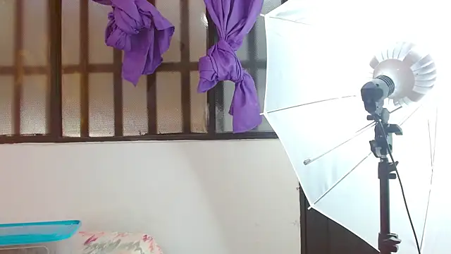 Snapshot of Miss_Ariel chatting on February 22, 2026, 8:18 pm Miss Ariel online show from February 22, 2026, 8:18 pm