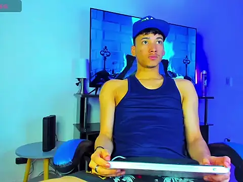 Lyam Russo online show from March 24, 2026, 4:28 am