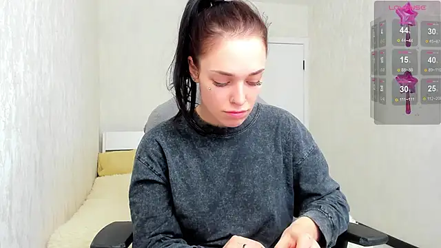 Snapshot of milkbrownn chatting on February 20, 2026, 6:26 am milkbrownn online show from February 20, 2026, 6:26 am