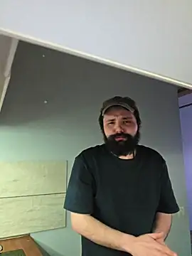 SquishedGod online show from May 9, 2026, 2:28 am