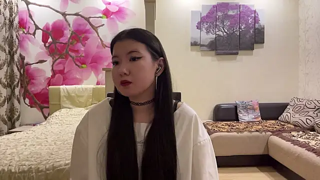 MaeRaads online show from March 6, 2026, 6:26 pm