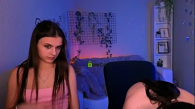 Snapshot of amalialowell chatting on March 13, 2026, 8:26 pm amalialowell online show from March 13, 2026, 8:26 pm