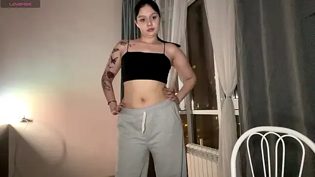 Snapshot of RaquelsHusband chatting on March 1, 2026, 1:35 pm RaquelsHusband online show from March 1, 2026, 1:35 pm