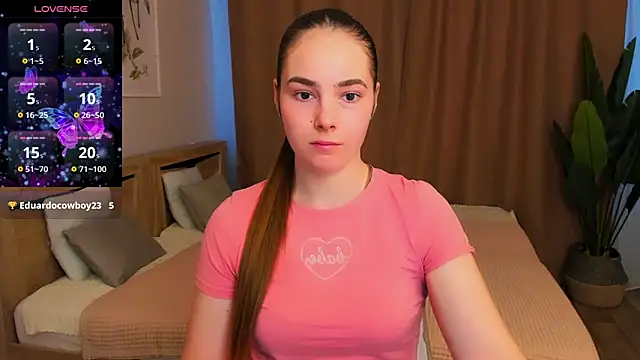 Snapshot of Maddy_Wood_ chatting on February 24, 2026, 8:34 am Maddy Wood online show from February 24, 2026, 8:34 am