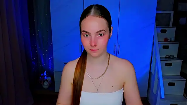 Maddy Wood  online show from May 23, 2026, 3:16 pm