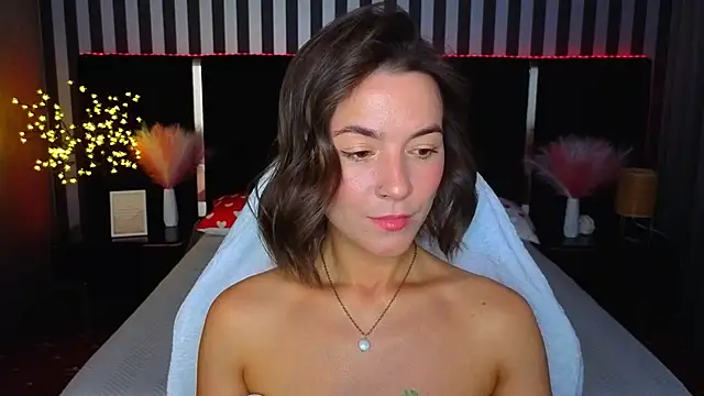 GracefulMichelle online show from May 11, 2026, 7:55 pm