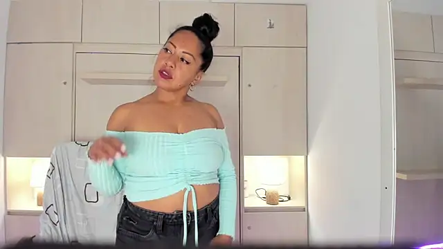 AllieBennet online show from February 26, 2026, 7:35 pm