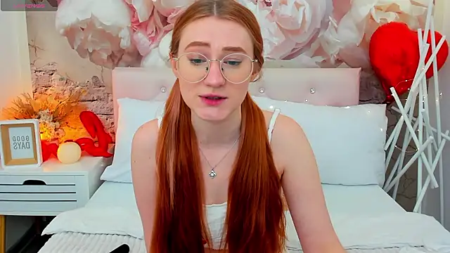 Snapshot of TinaHarp chatting on March 14, 2026, 6:19 am TinaHarp online show from March 14, 2026, 6:19 am