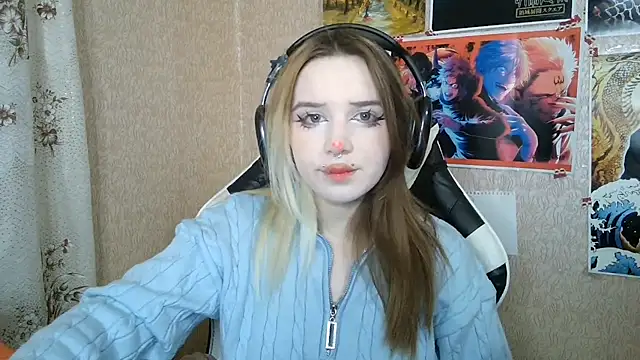 MilaTyan online show from April 10, 2026, 5:17 pm