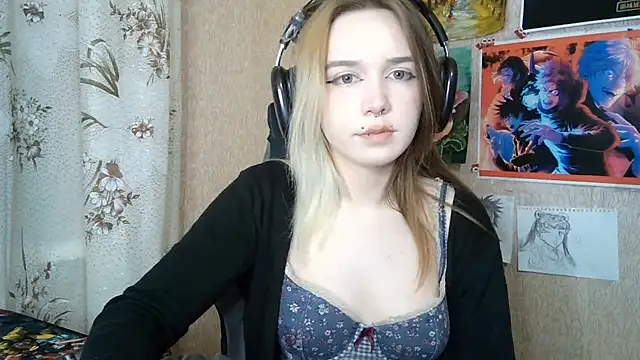 Snapshot of MilaTyan chatting on April 30, 2026, 8:57 pm MilaTyan online show from April 30, 2026, 8:57 pm