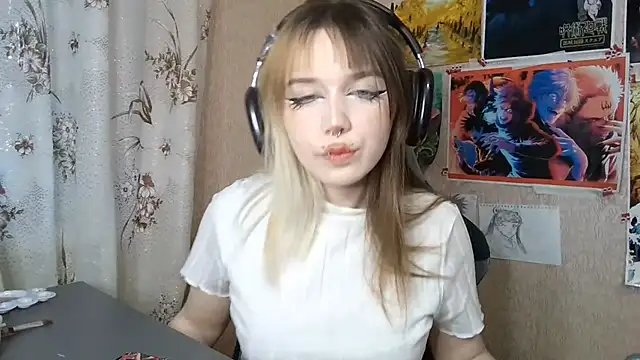 Snapshot of MilaTyan chatting on May 28, 2026, 3:20 pm MilaTyan online show from May 28, 2026, 3:20 pm
