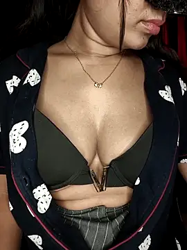 LINNI 3 online show from February 25, 2026, 4:49 pm