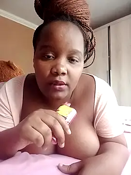 bigboobsy online show from April 26, 2026, 11:19 am