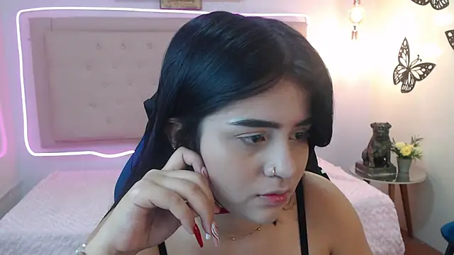 Snapshot of mila_quin chatting on April 19, 2026, 12:59 pm mila quin online show from April 19, 2026, 12:59 pm