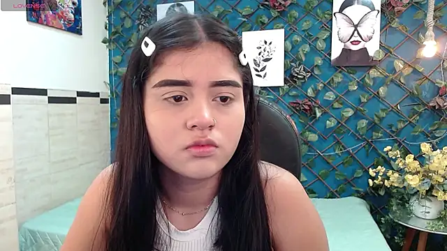 Snapshot of mila_quin chatting on May 24, 2026, 12:32 pm mila quin online show from May 24, 2026, 12:32 pm