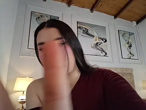 zoe moon   online show from May 14, 2026, 11:17 am
