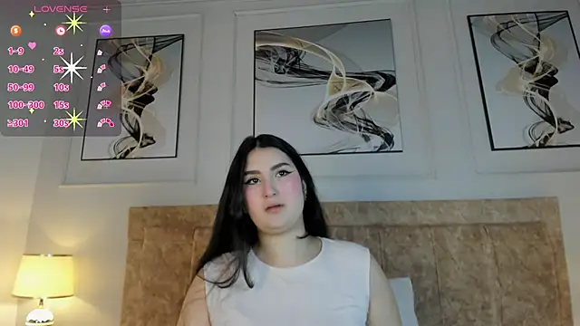 zoe moon   online show from May 19, 2026, 11:27 am