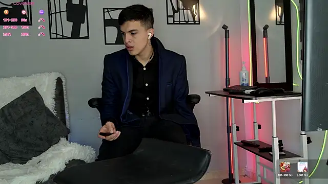 nico pelusa online show from April 2, 2026, 2:04 pm