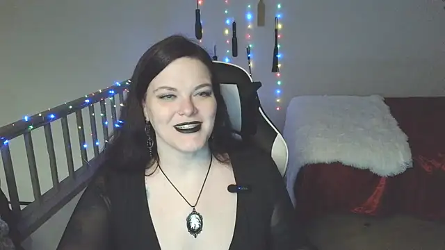 Snapshot of VixieNyx chatting on February 21, 2026, 12:11 am VixieNyx online show from February 21, 2026, 12:11 am