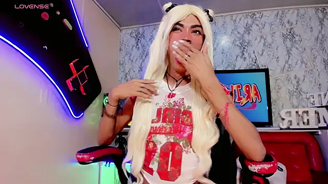 suzume Mendez online show from April 13, 2026, 11:59 am