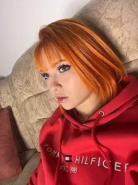 Snapshot of alysson_As chatting on August 3, 2026, 5:39 am alysson As online show from August 3, 2026, 5:39 am