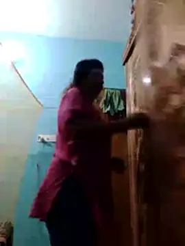 Arpita18 online show from February 25, 2026, 6:39 pm