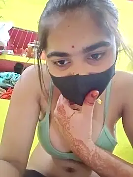 Cute Mahek99 online show from April 20, 2026, 5:05 pm