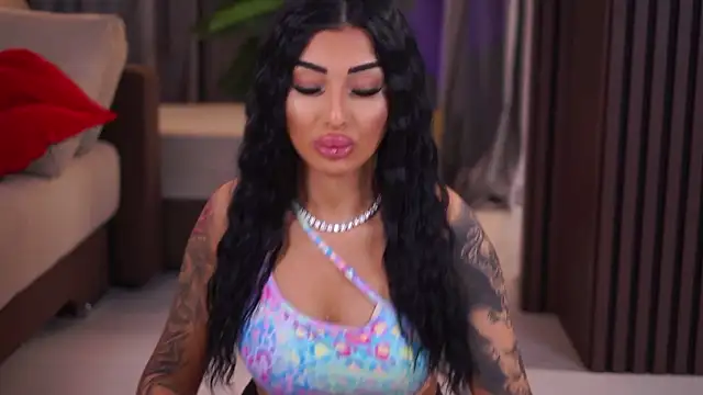 YanaSultana online show from March 15, 2026, 9:59 am