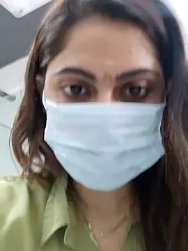 Snapshot of ISHA-STRIP chatting on April 7, 2026, 8:37 am ISHA-STRIP online show from April 7, 2026, 8:37 am