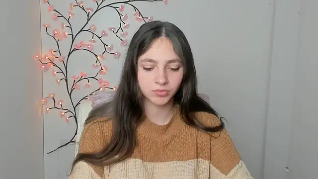 KissMeJulia online show from March 20, 2026, 6:18 am