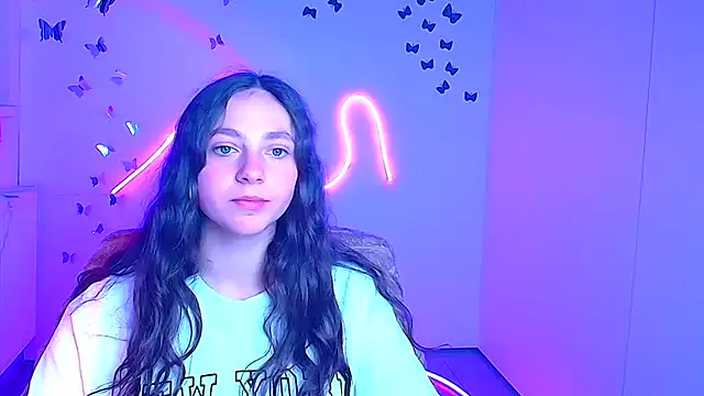 KissMeJulia online show from March 27, 2026, 6:51 pm