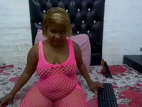 ChubbyMidgetxxx online show from February 23, 2026, 6:11 am