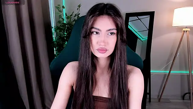 Snapshot of Adele_Lanea chatting on May 15, 2026, 12:06 am Adele Lanea online show from May 15, 2026, 12:06 am