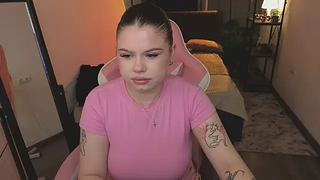 Snapshot of Monica_Dacher chatting on February 27, 2026, 8:53 pm Monica Dacher online show from February 27, 2026, 8:53 pm